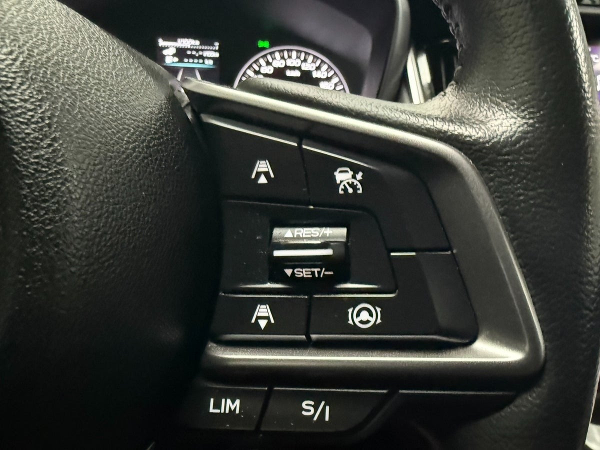 Hvid Subaru Outback fra 2023