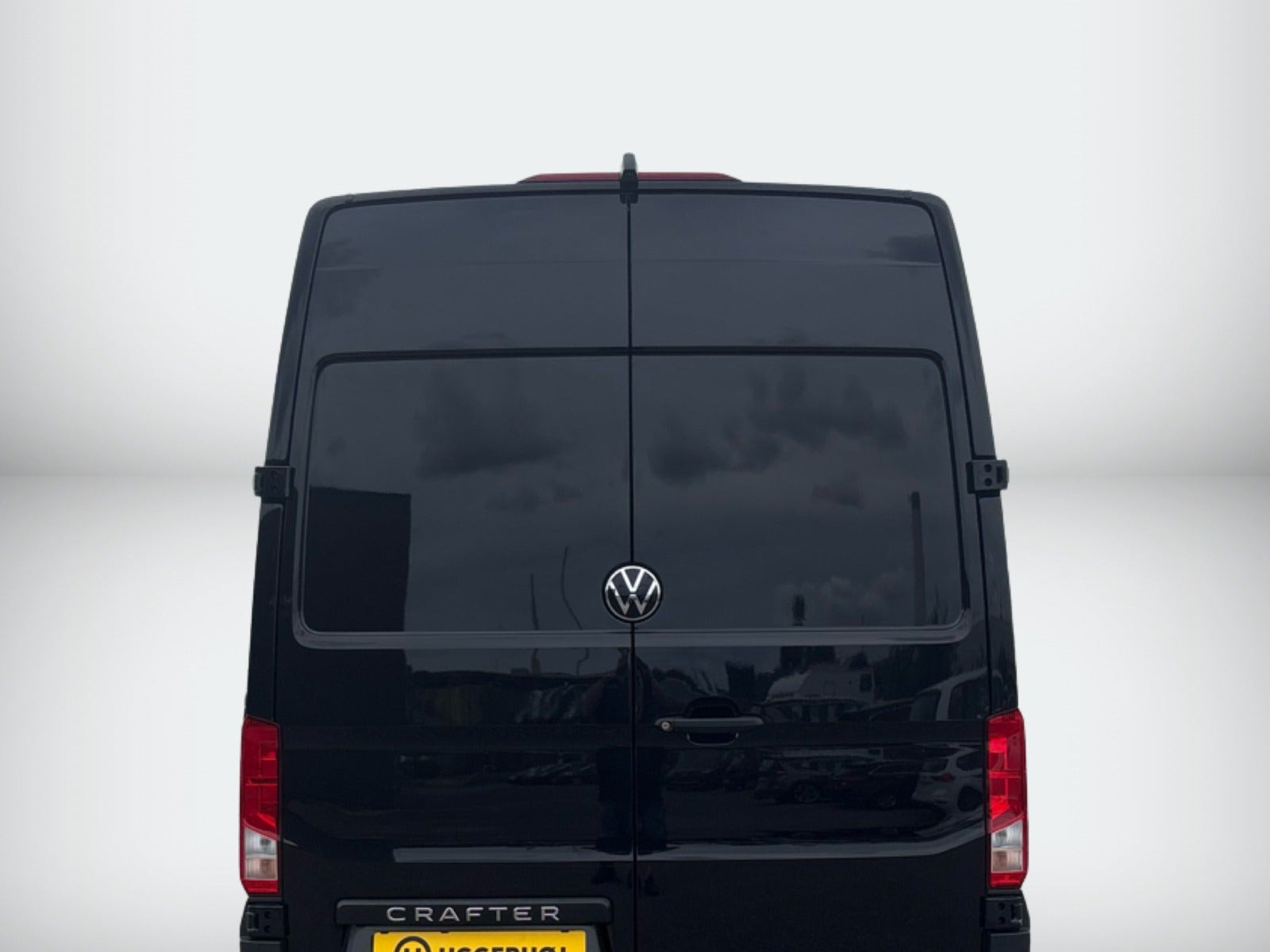 Sort VW Crafter 35 fra 2026