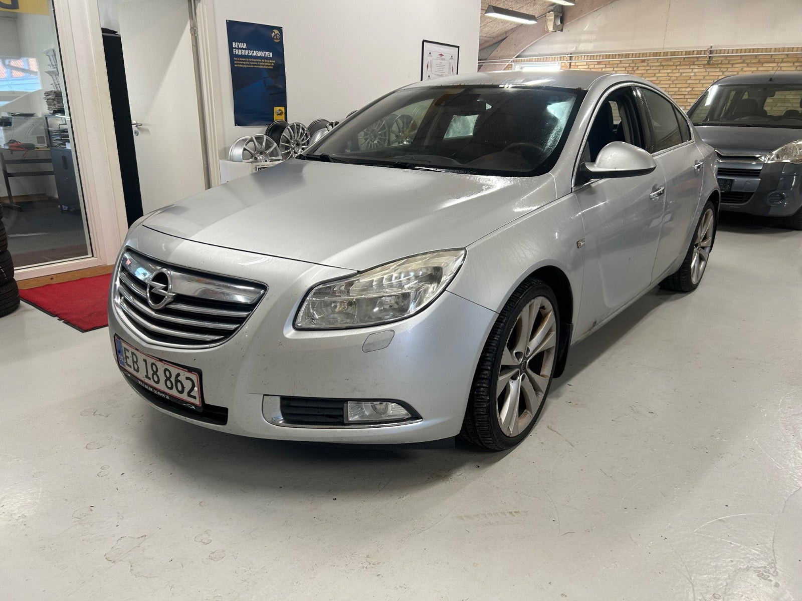 Sølv Opel Insignia fra 2009