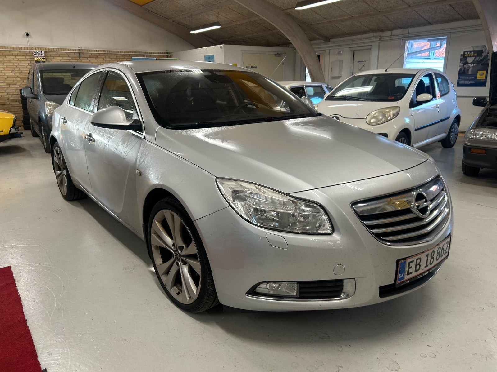 Sølv Opel Insignia fra 2009