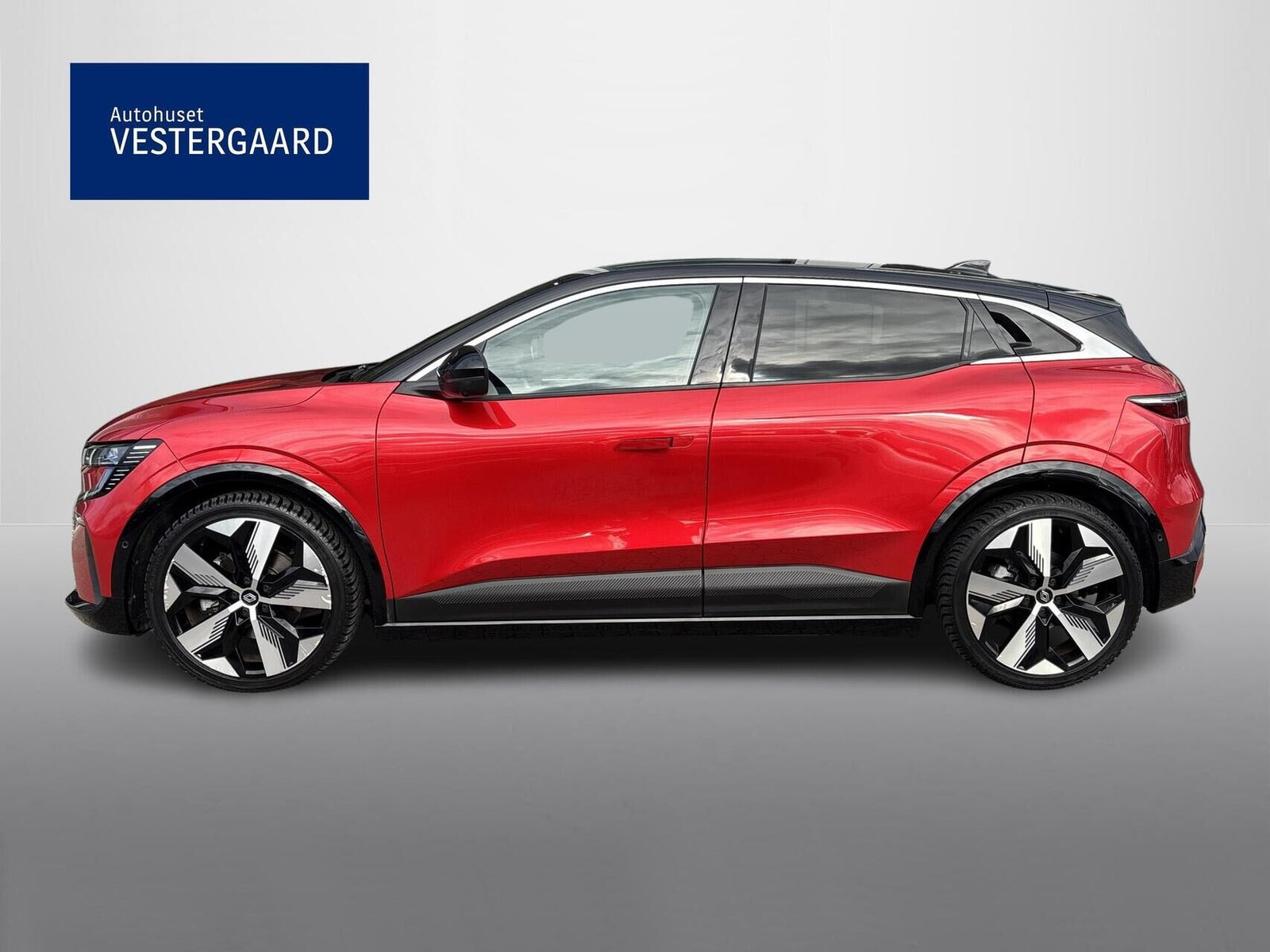 Rød Renault Megane E-Tech fra 2022