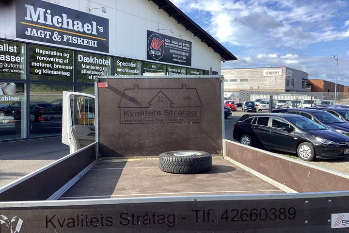Brun VW Crafter 35 fra 2021