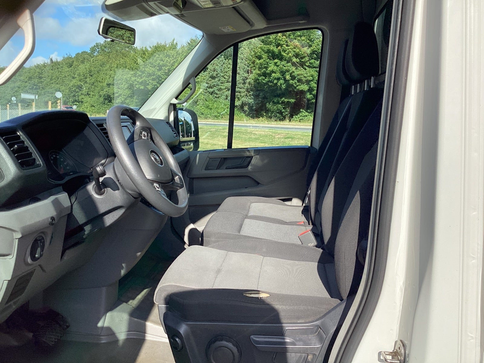 Brun VW Crafter 35 fra 2021