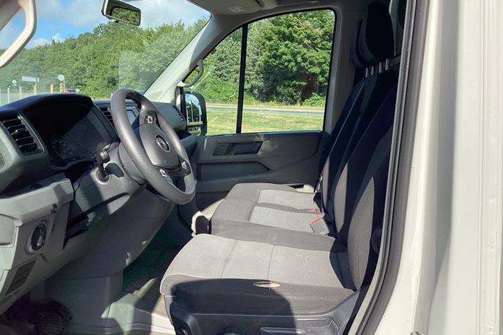 Brun VW Crafter 35 fra 2021