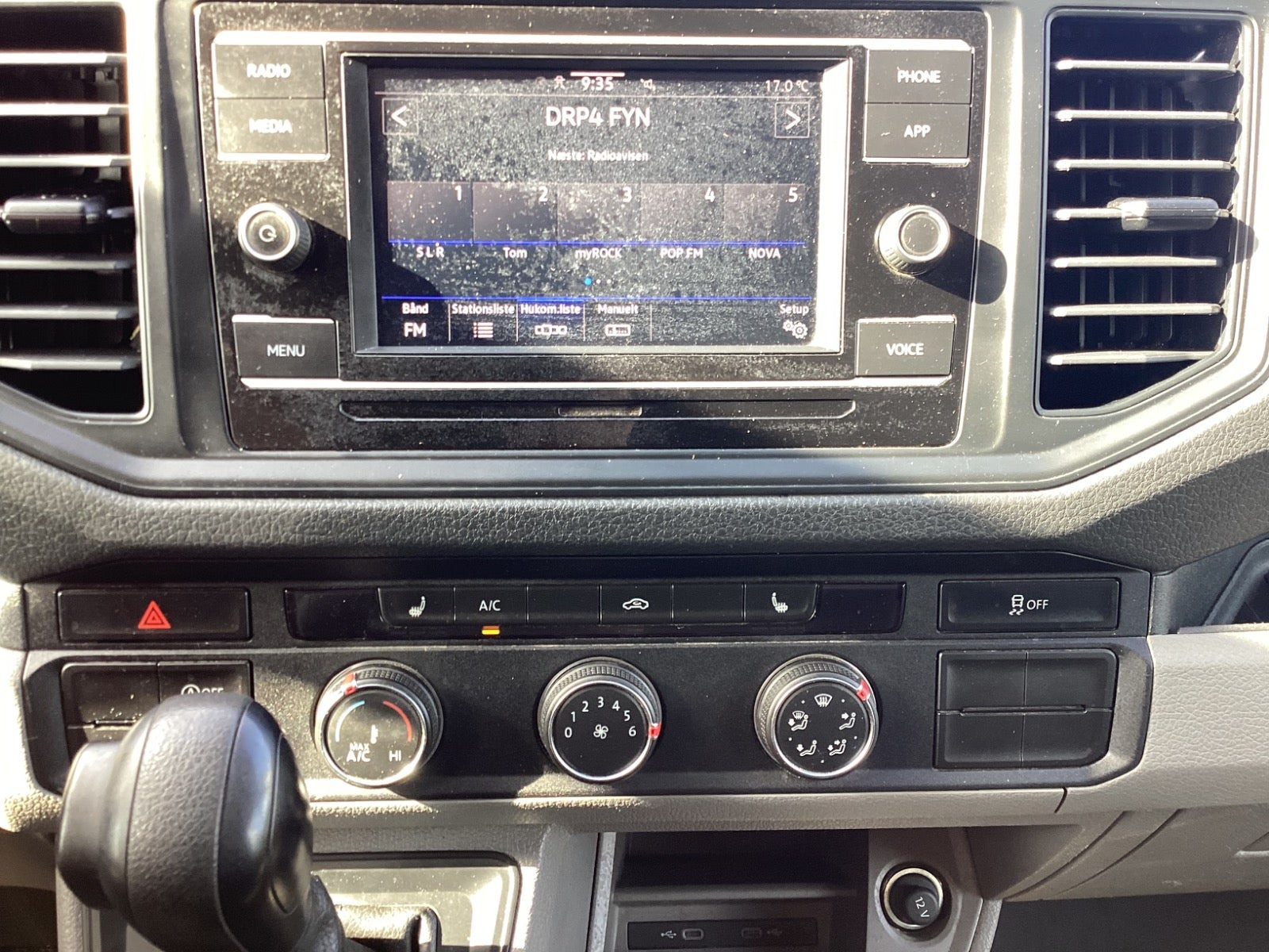 Brun VW Crafter 35 fra 2021