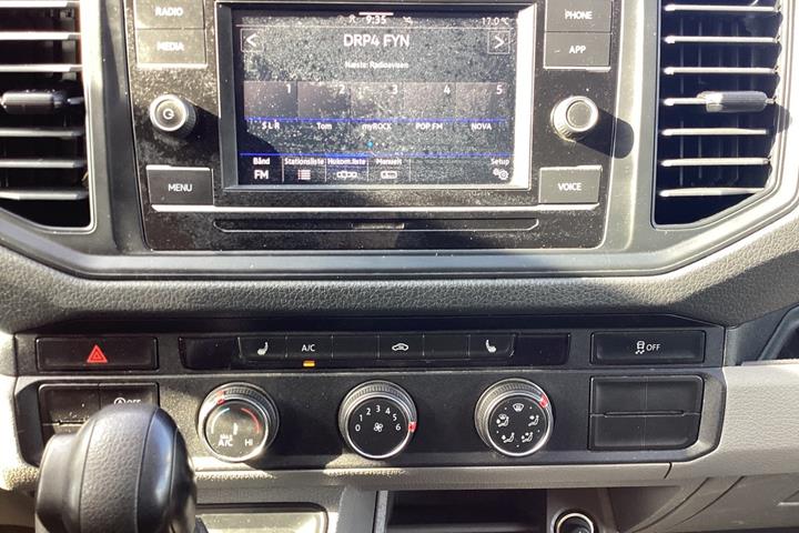 Brun VW Crafter 35 fra 2021