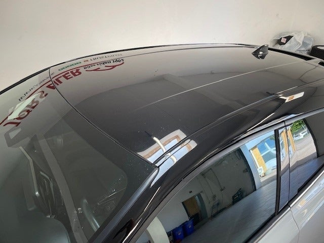 Hvid Toyota C-HR fra 2019