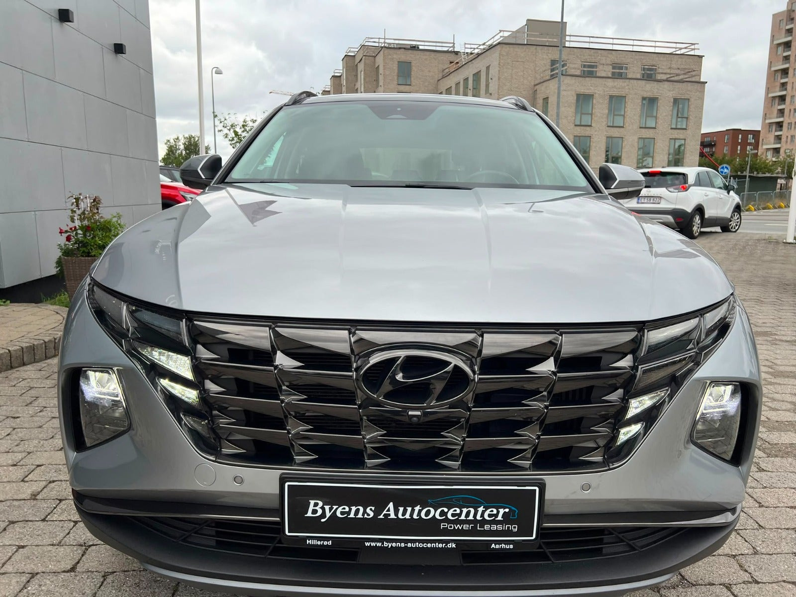 Grå Hyundai Tucson fra 2022