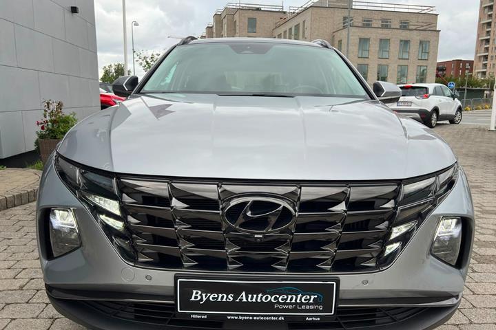 Grå Hyundai Tucson fra 2022