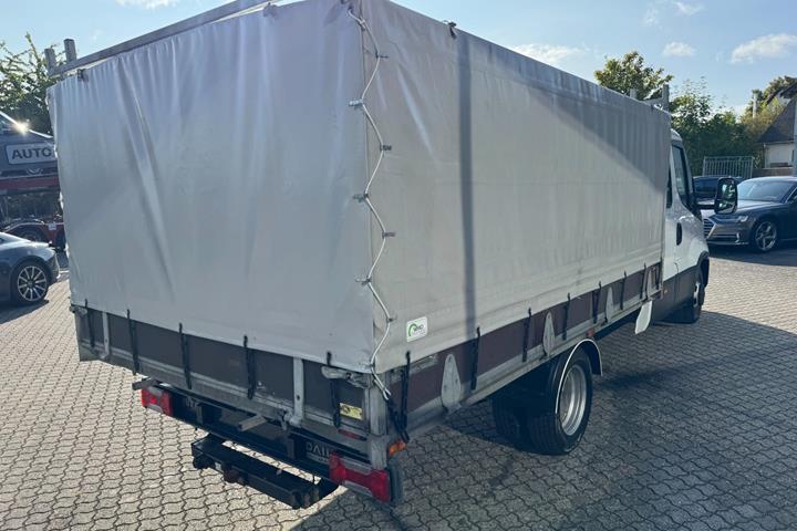 Hvid Iveco Daily fra 2021