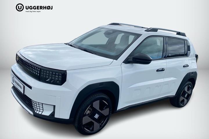 Hvid Fiat Grande Panda fra 2025 set udefra