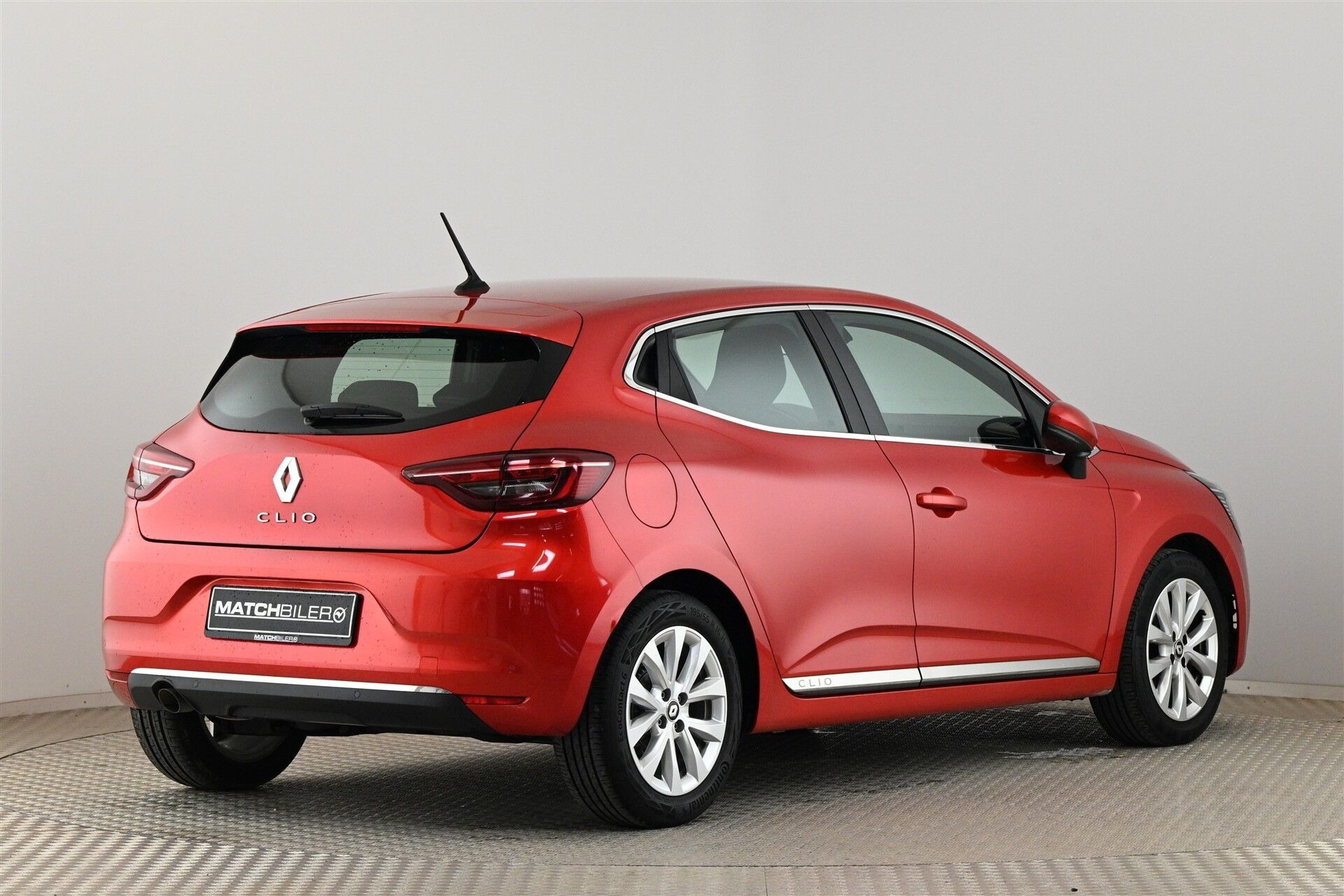 Rød Renault Clio fra 2022