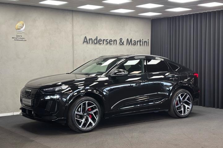 Sort Audi Q6 fra 2026