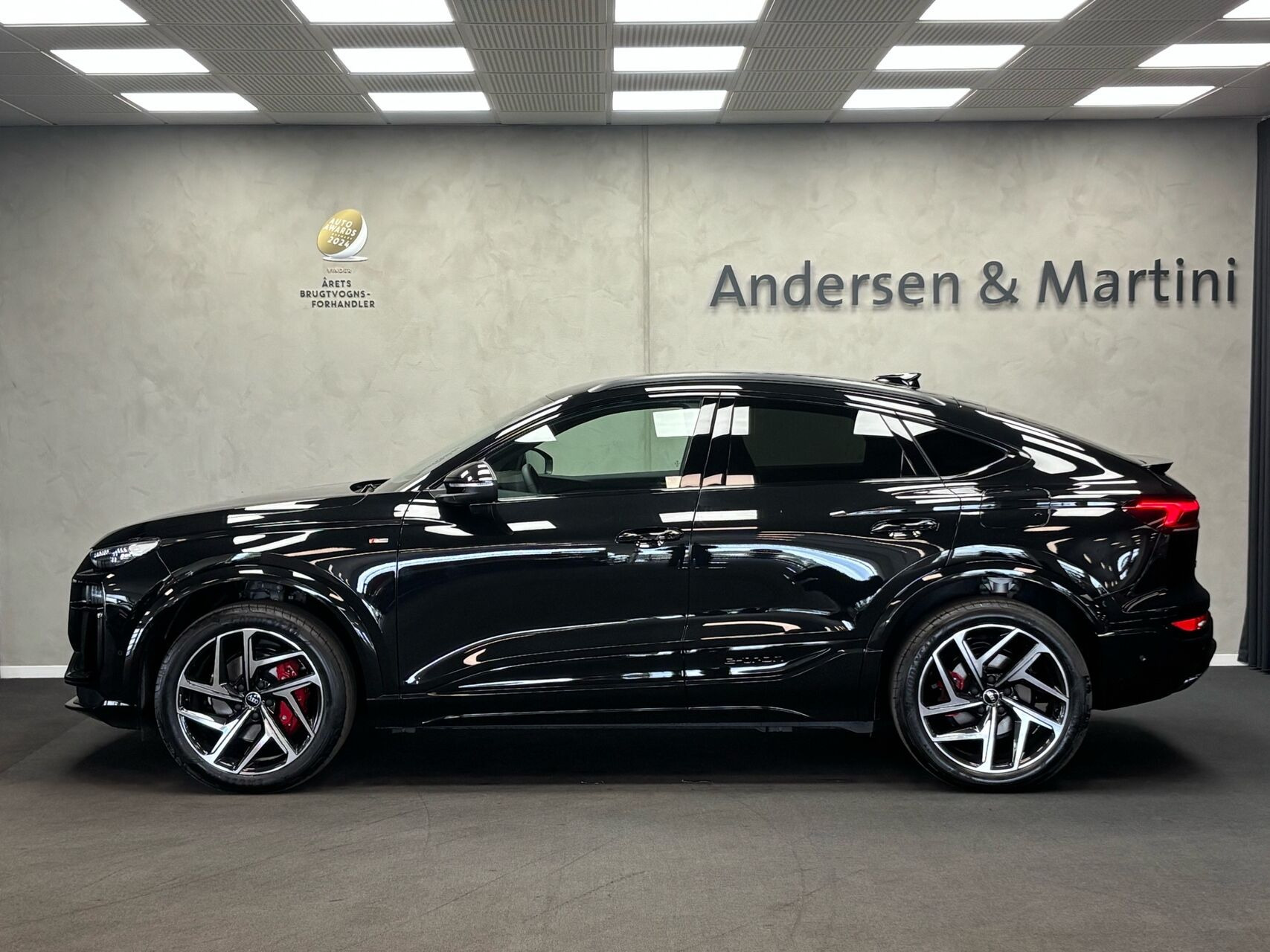 Sort Audi Q6 fra 2026