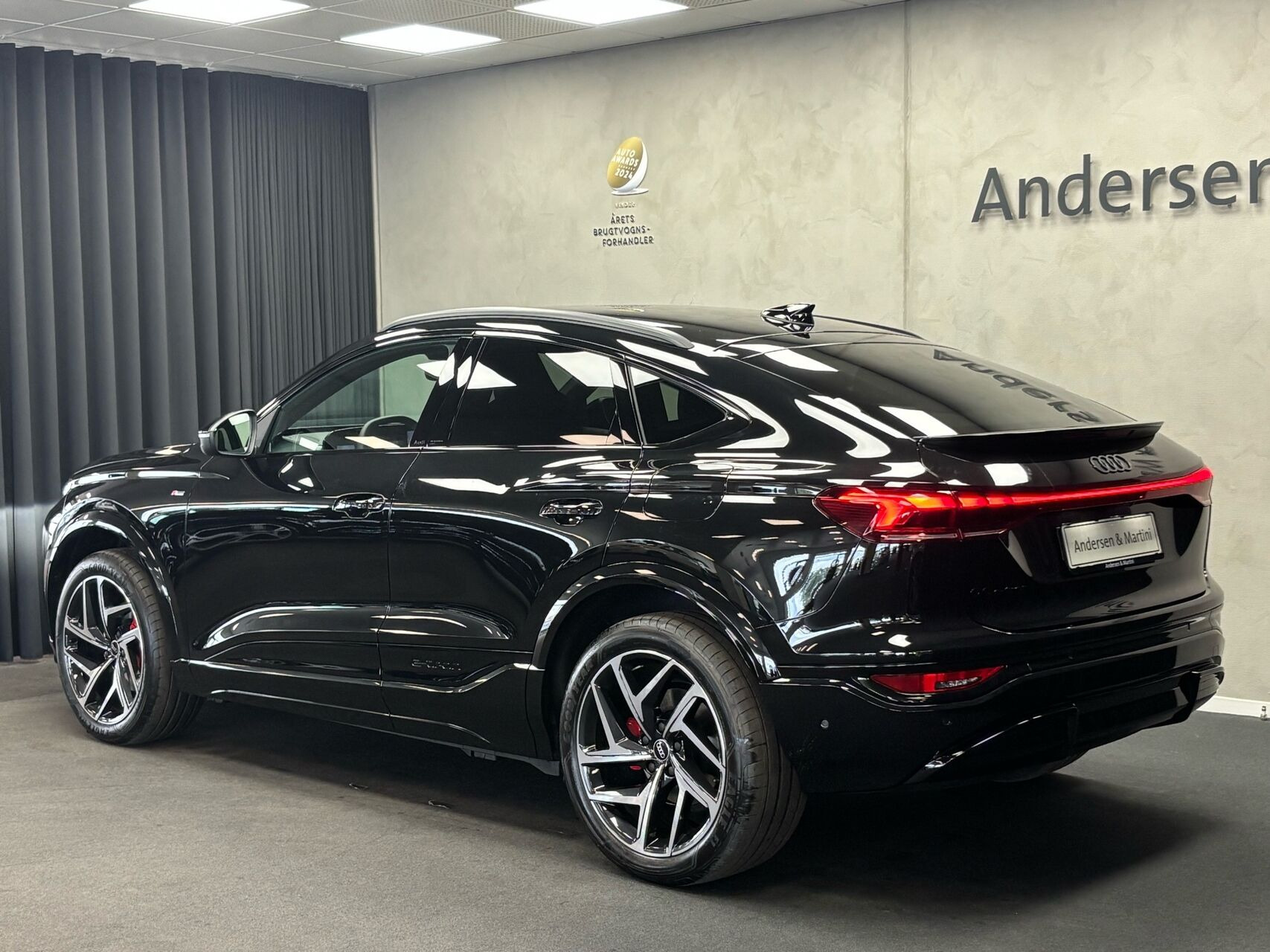 Sort Audi Q6 fra 2026