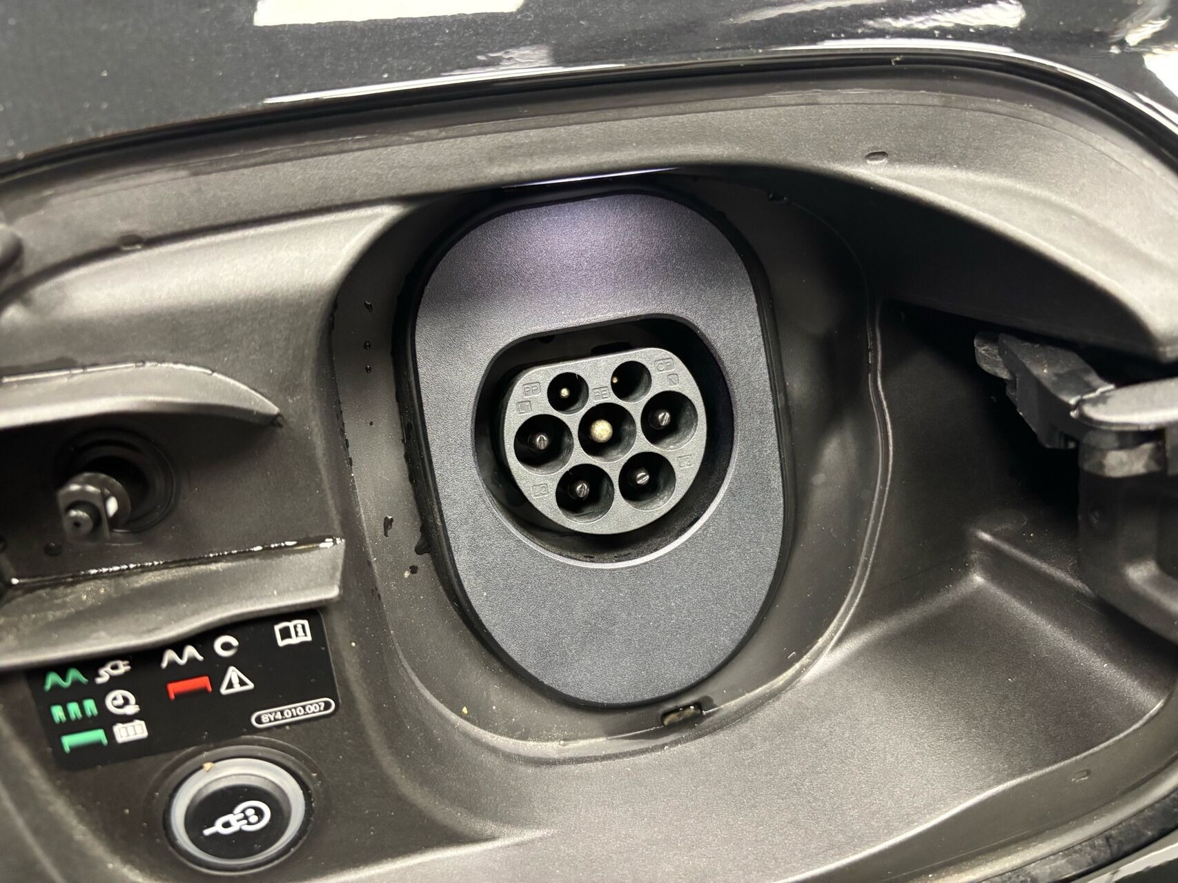 Sort Audi Q6 fra 2026