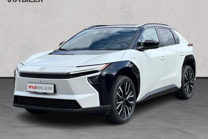 Hvid Toyota BZ4X fra 2026