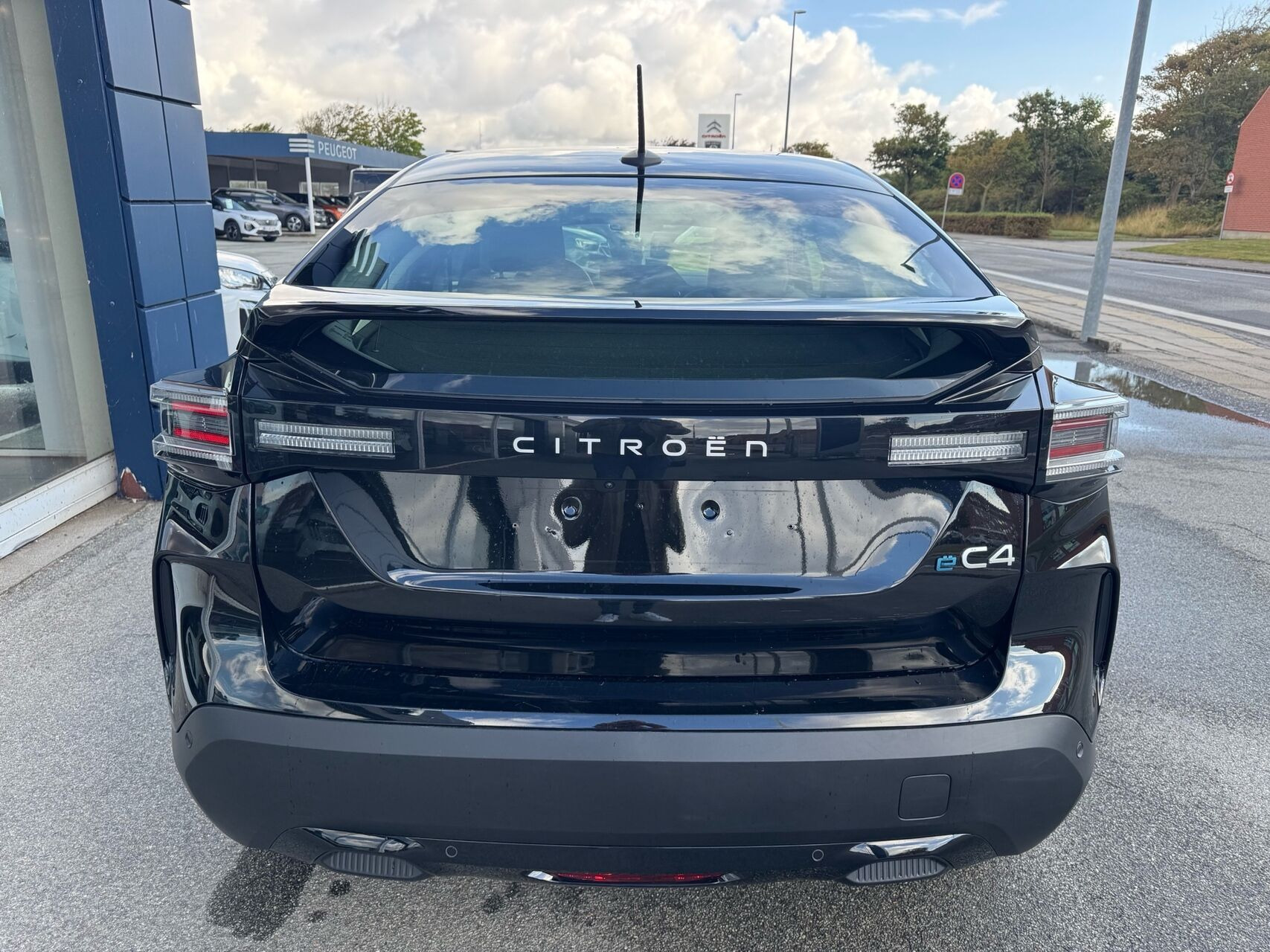 Sort Citroën ë-C4 fra 2025