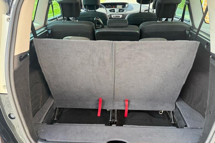 Sort Renault Grand Scénic fra 2015