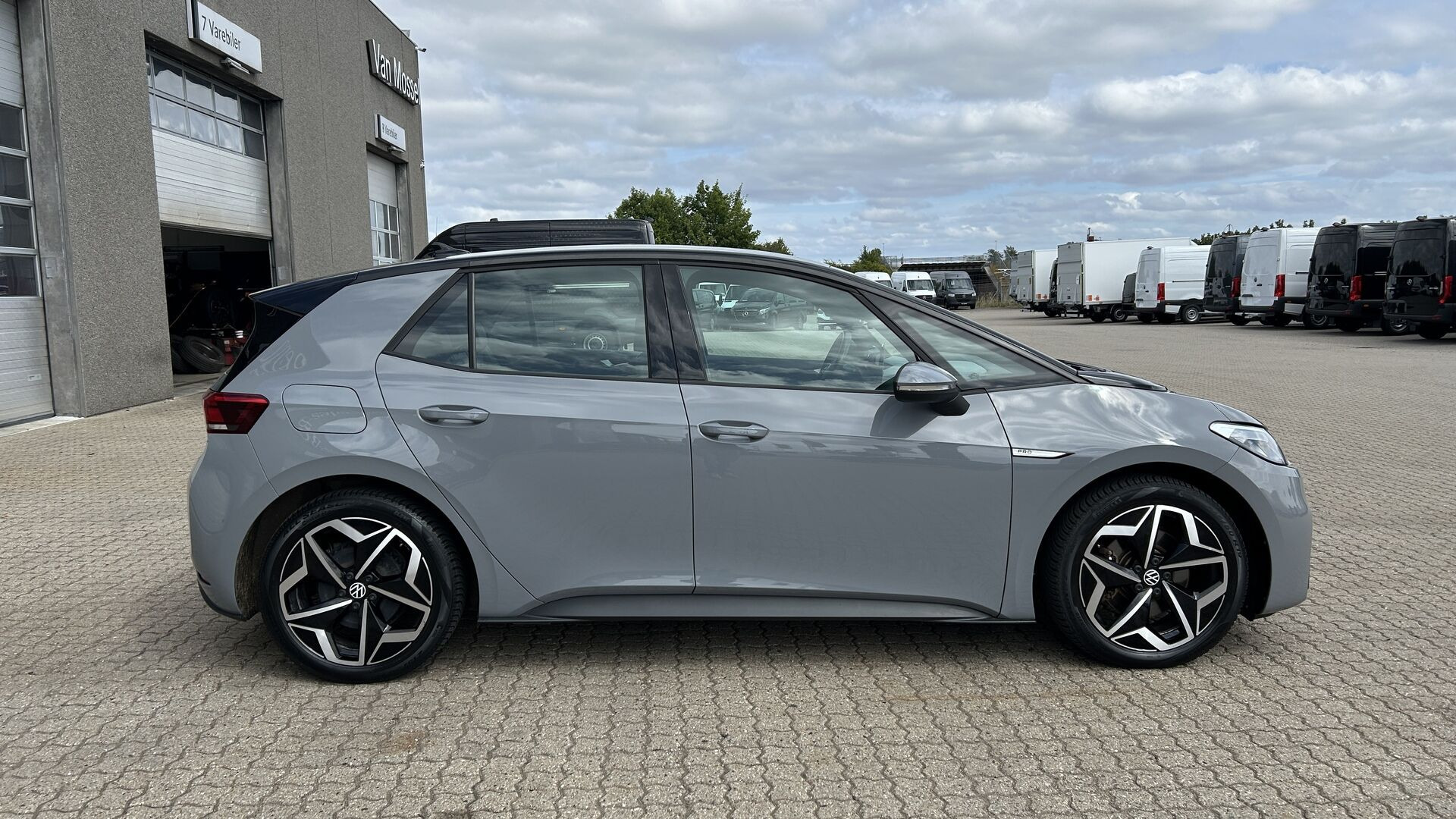 Grå VW ID.3 fra 2023