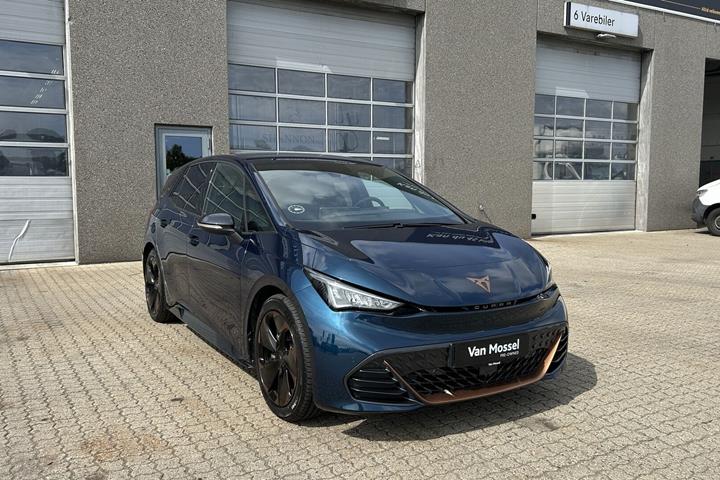 Blå Cupra Born fra 2024