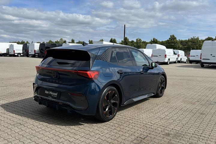Blå Cupra Born fra 2024