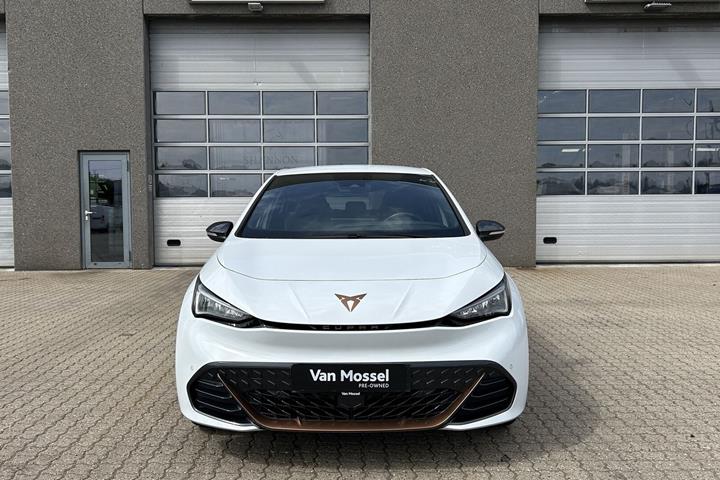 Hvid Cupra Born fra 2023
