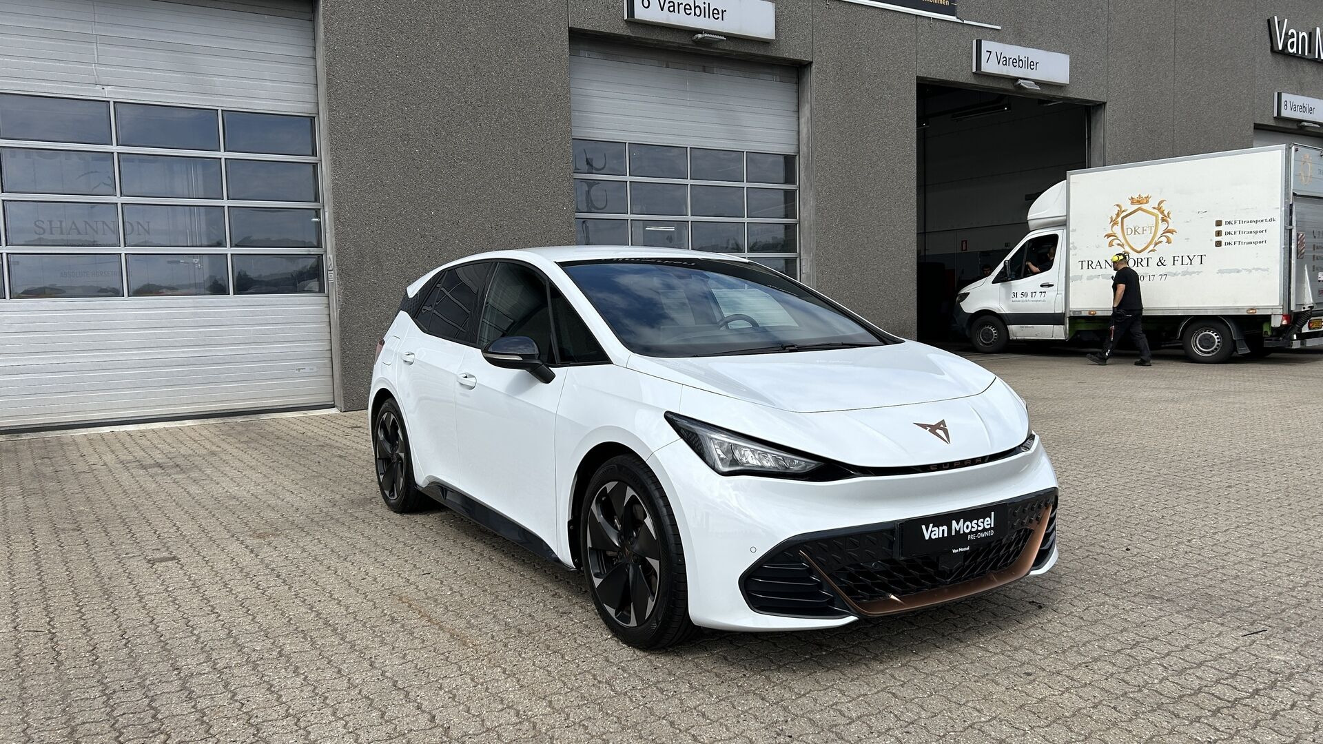 Hvid Cupra Born fra 2023