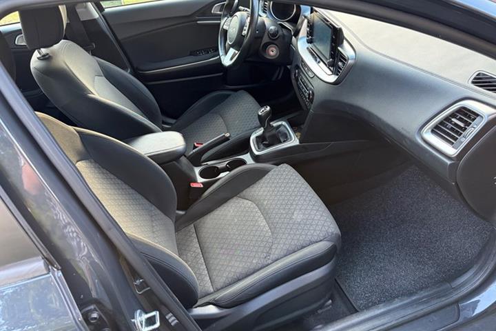 undefined Kia Ceed fra 2022