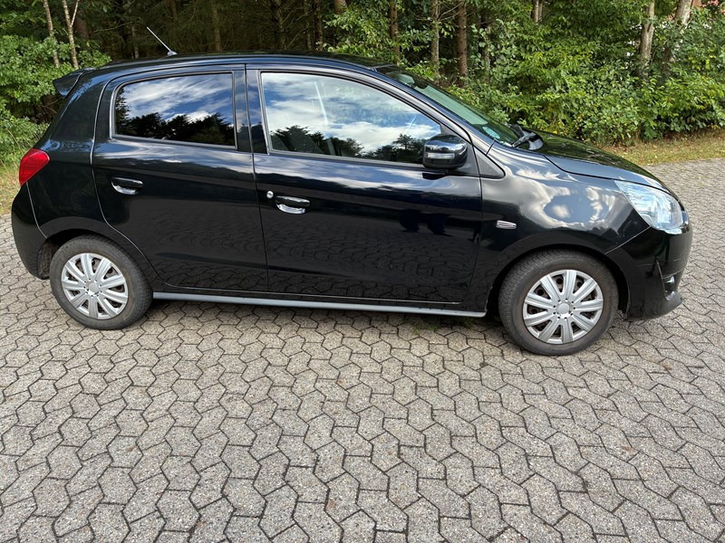 undefined Mitsubishi Space Star fra 2015