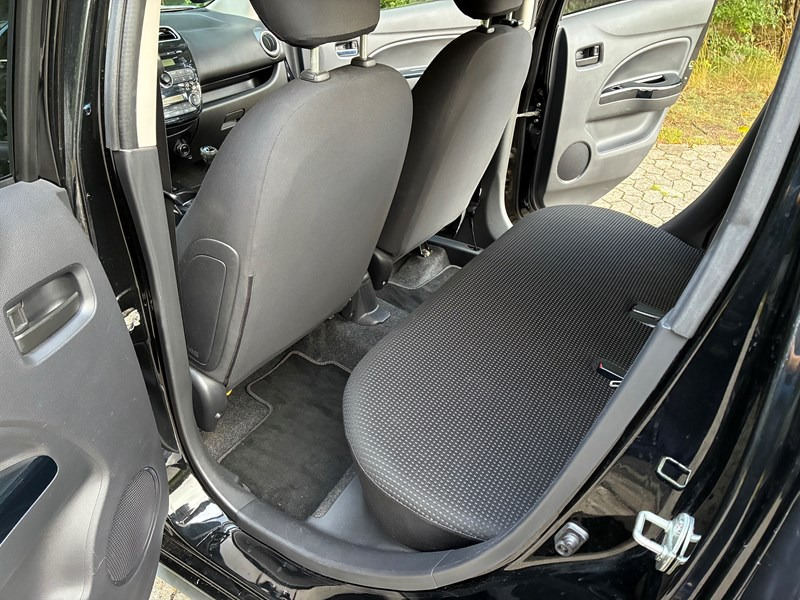 undefined Mitsubishi Space Star fra 2015