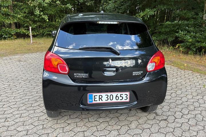 undefined Mitsubishi Space Star fra 2015