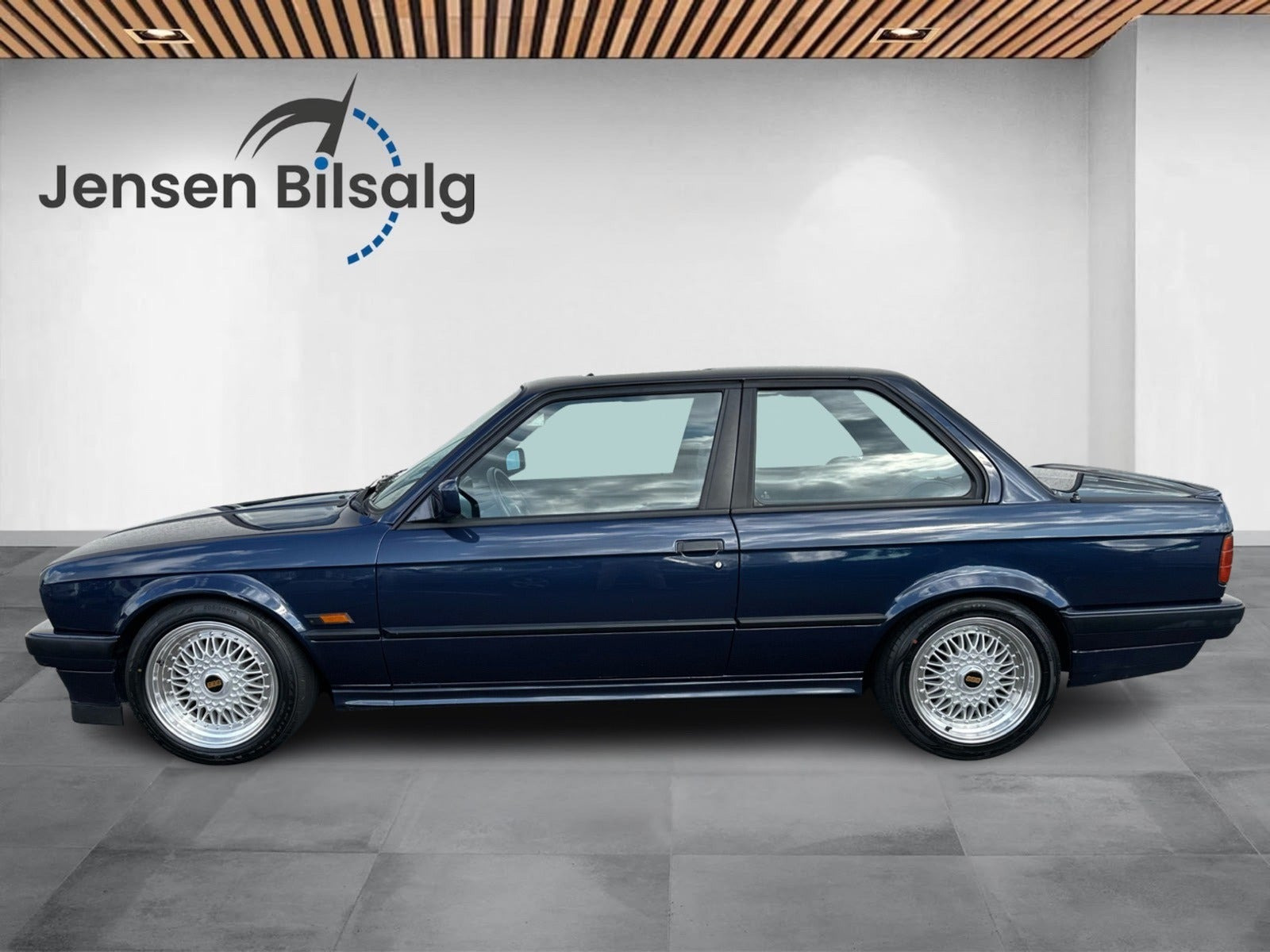 undefined BMW 318iS fra 1989