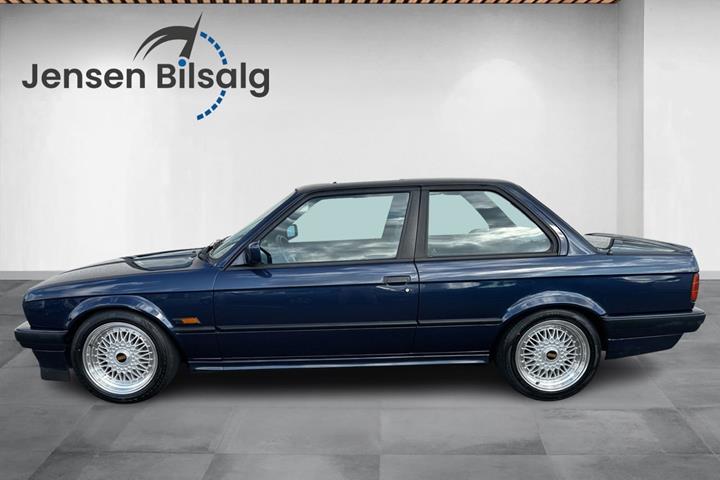 undefined BMW 318iS fra 1989