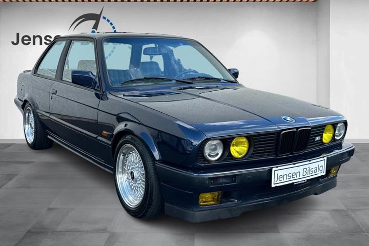 undefined BMW 318iS fra 1989