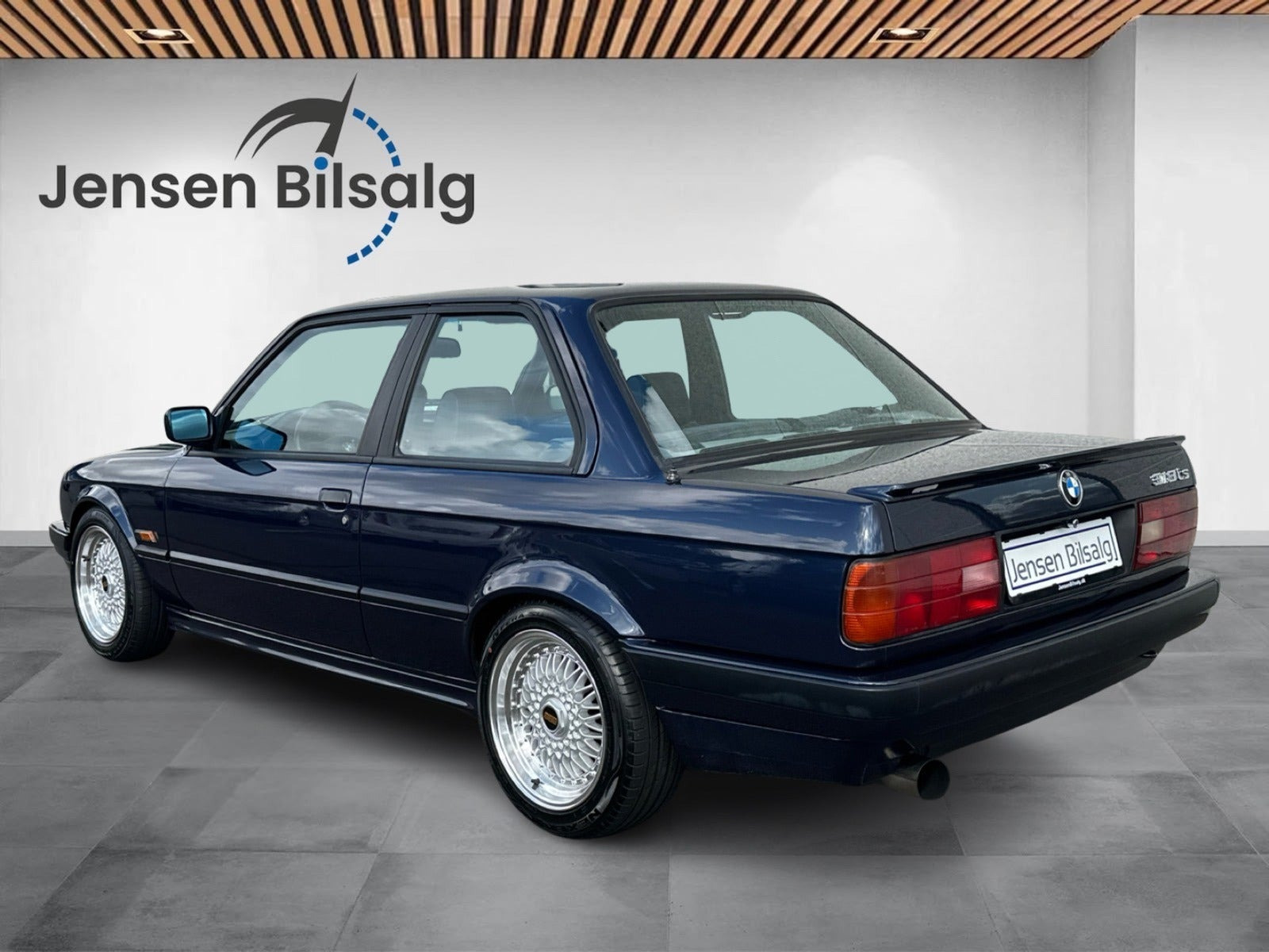 undefined BMW 318iS fra 1989