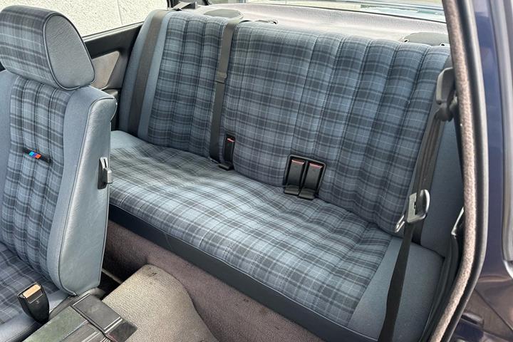 undefined BMW 318iS fra 1989