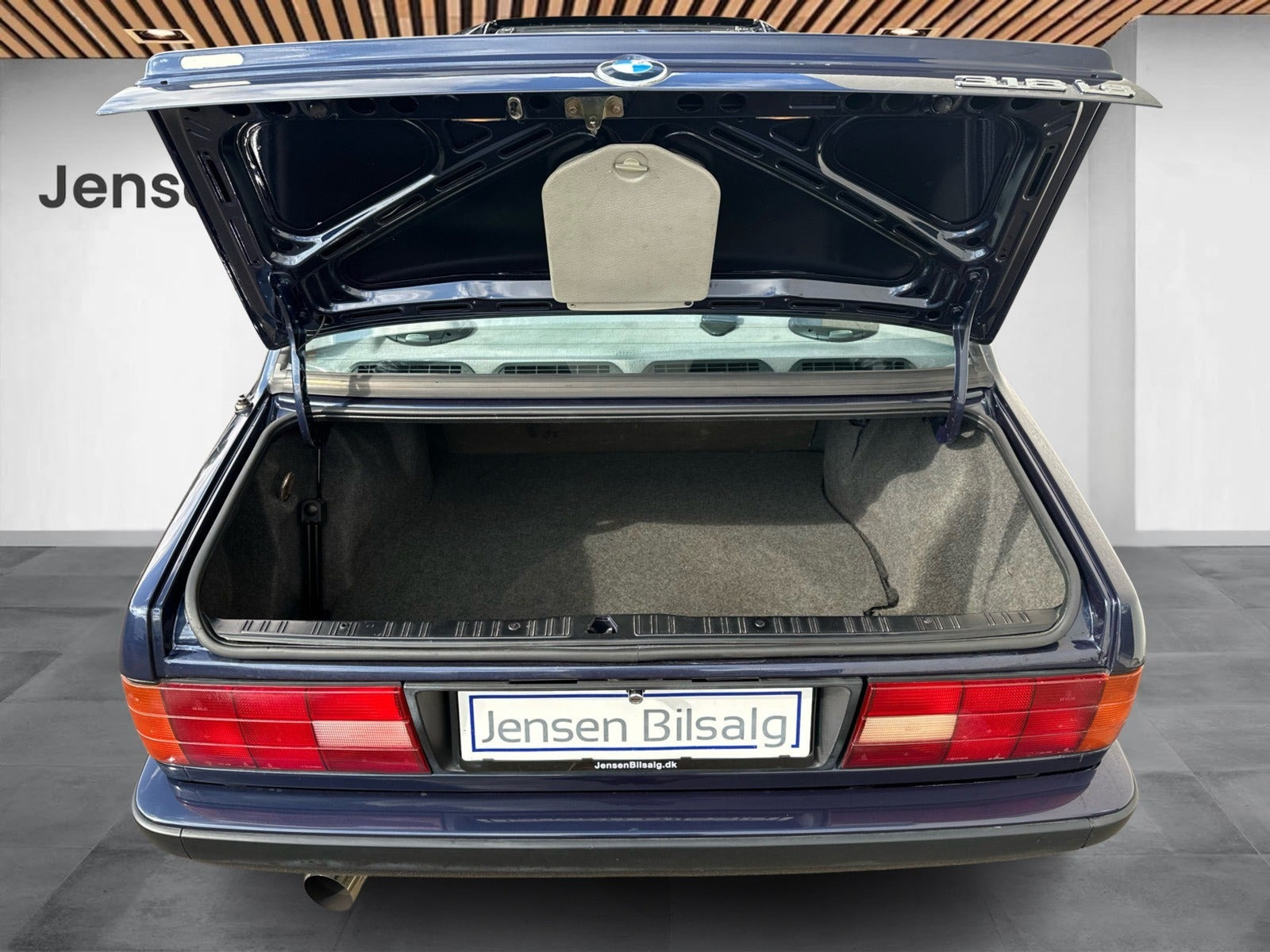 undefined BMW 318iS fra 1989