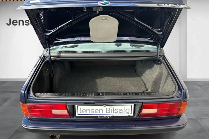 undefined BMW 318iS fra 1989
