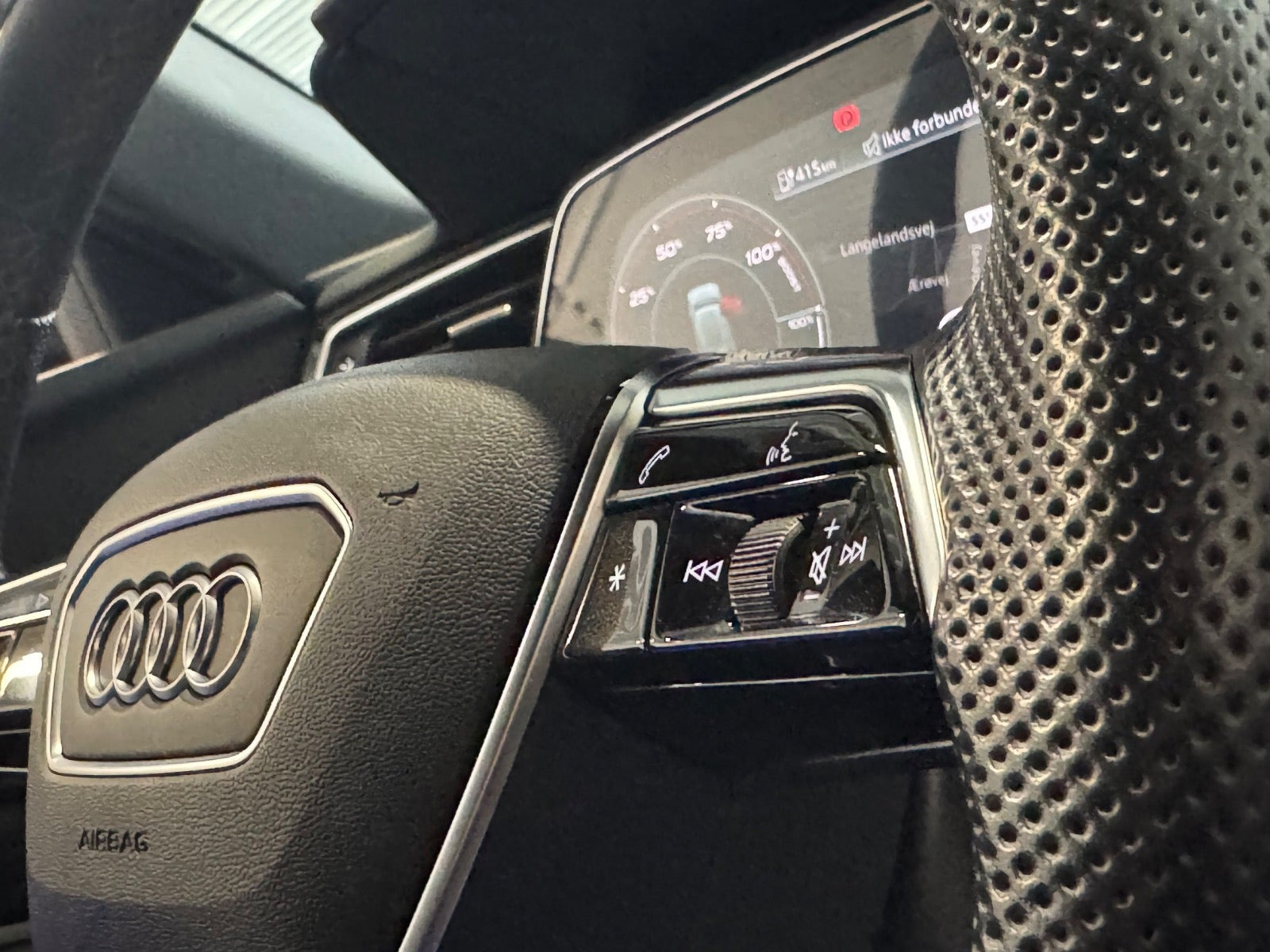 Sort Audi Q8 e-tron fra 2024