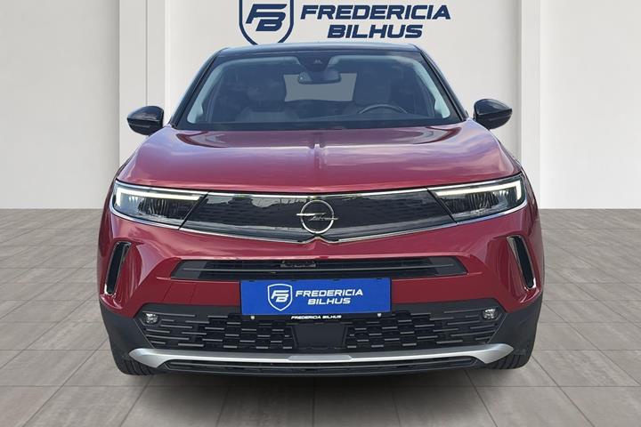Rød Opel Mokka-e fra 2022