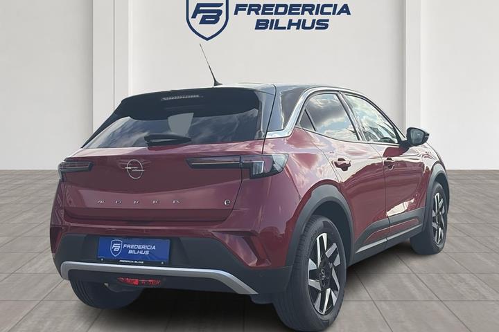 Rød Opel Mokka-e fra 2022