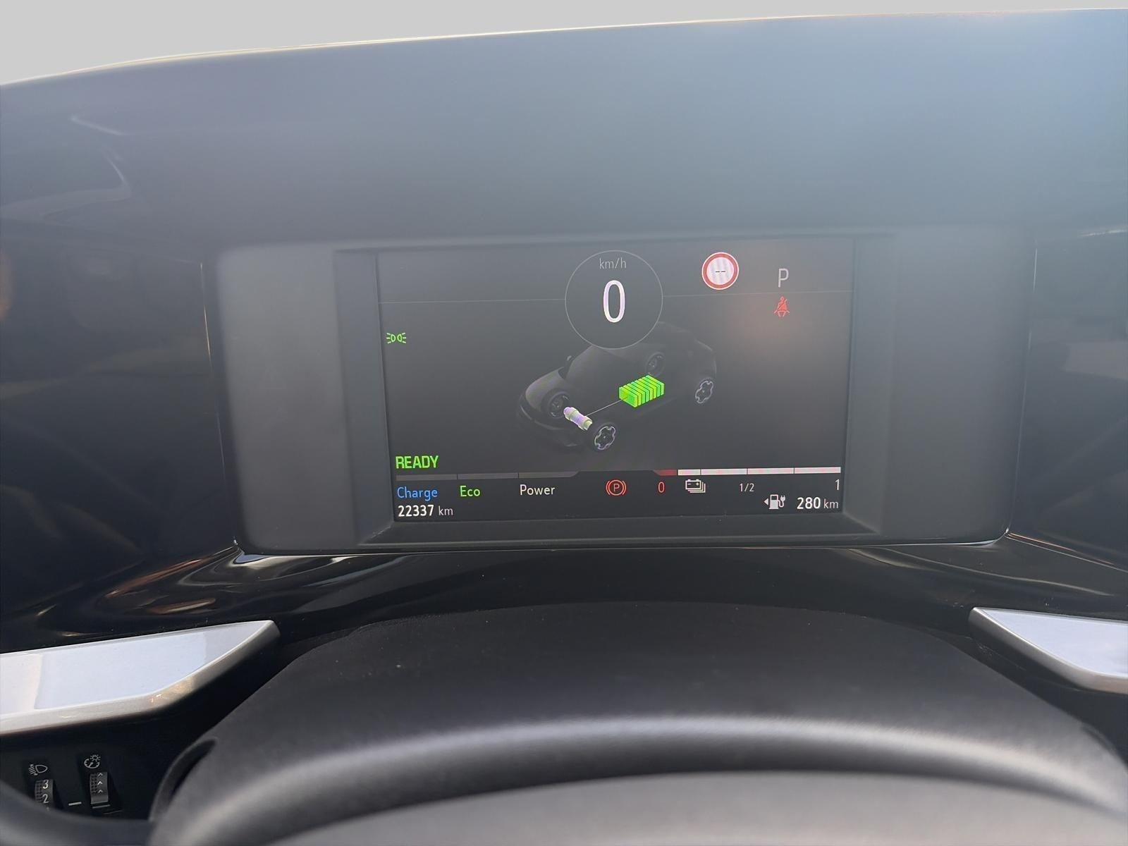 Rød Opel Mokka-e fra 2022