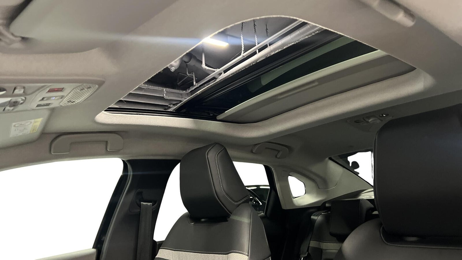 Sort Citroën ë-C4 X fra 2023
