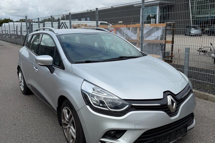 Sølv Renault Clio IV fra 2016