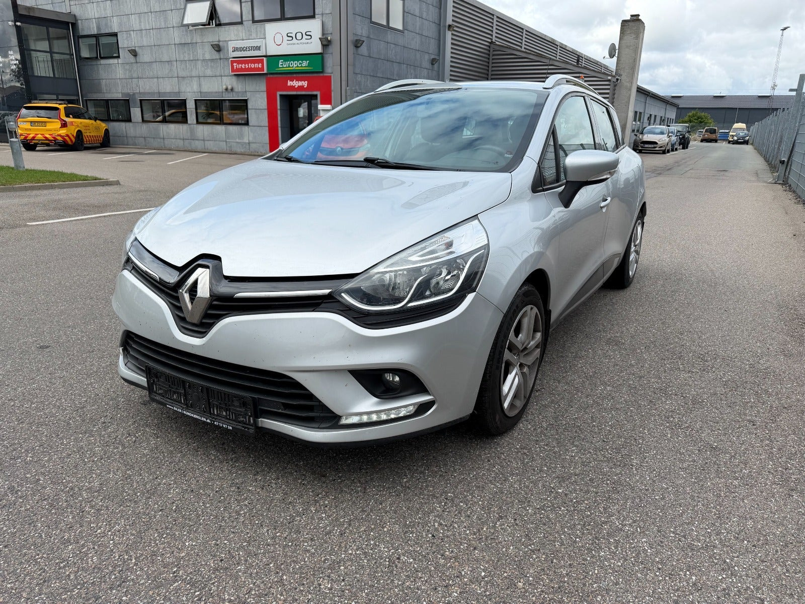 Sølv Renault Clio IV fra 2016