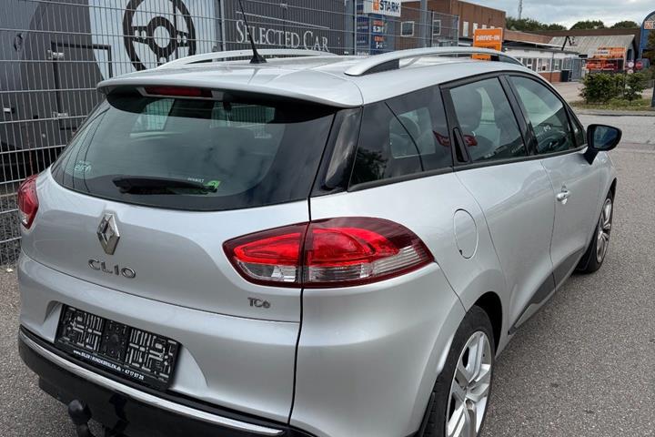 Sølv Renault Clio IV fra 2016