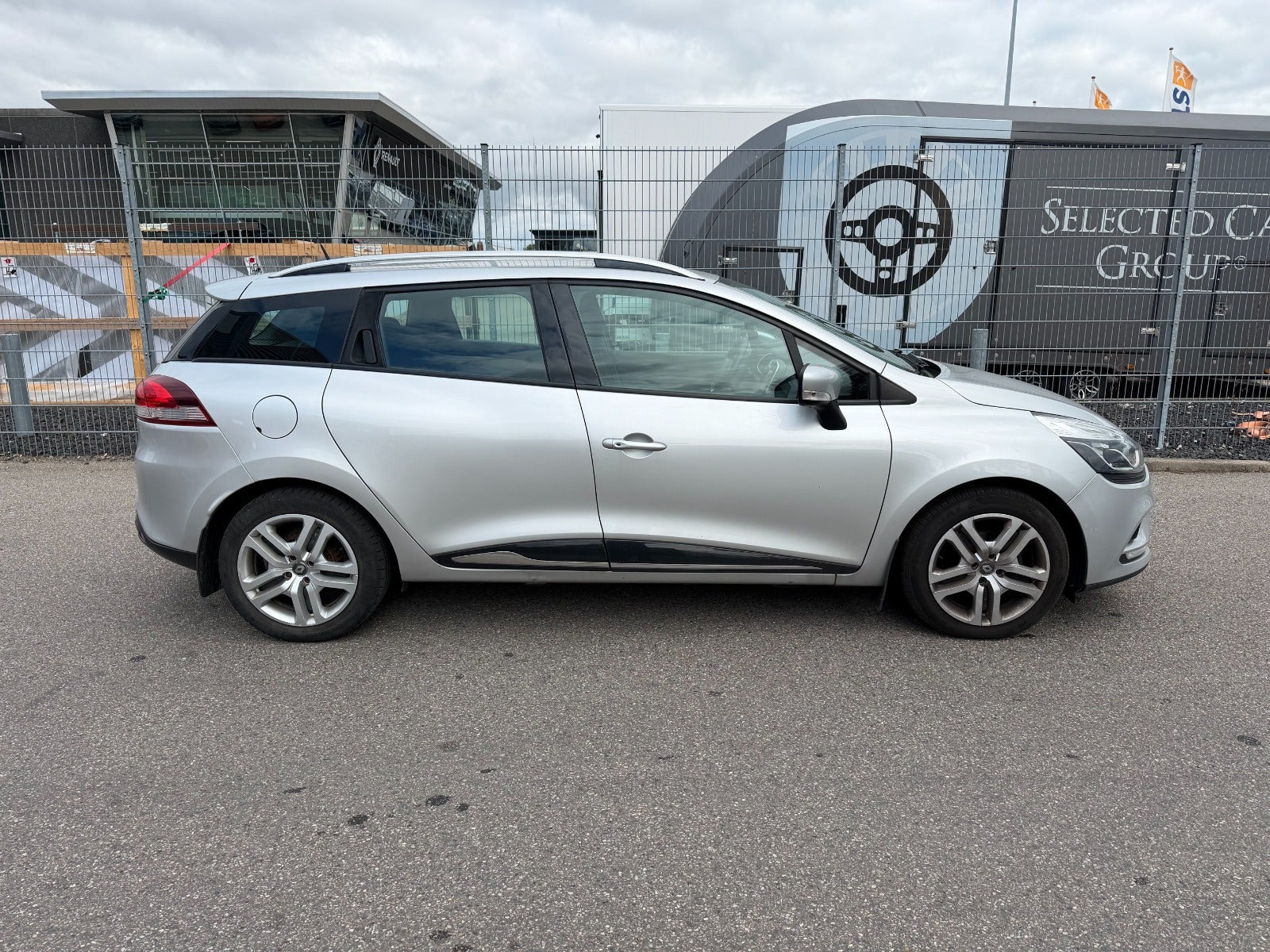 Sølv Renault Clio IV fra 2016