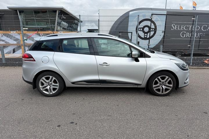 Sølv Renault Clio IV fra 2016
