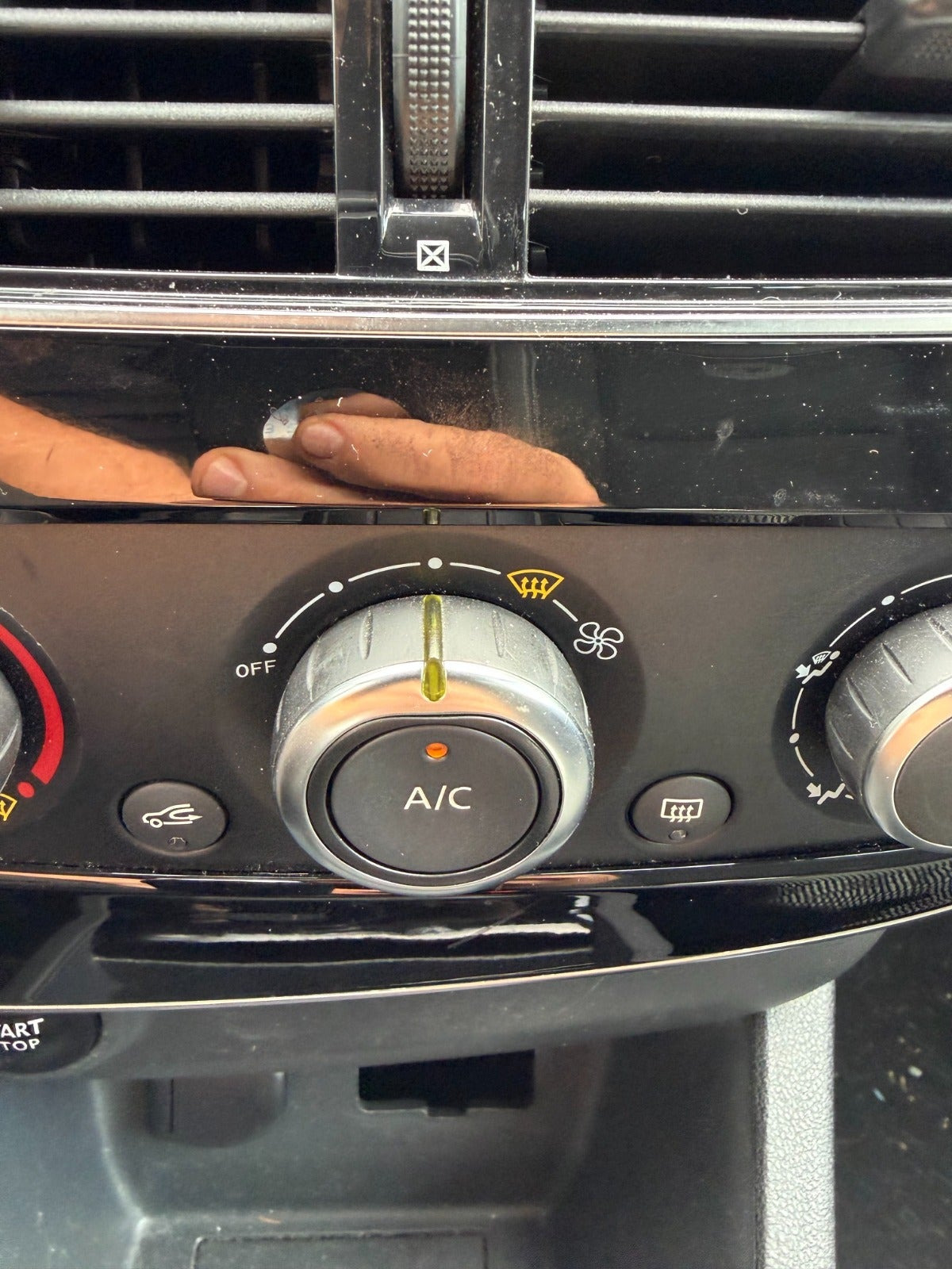 Sølv Renault Clio IV fra 2016